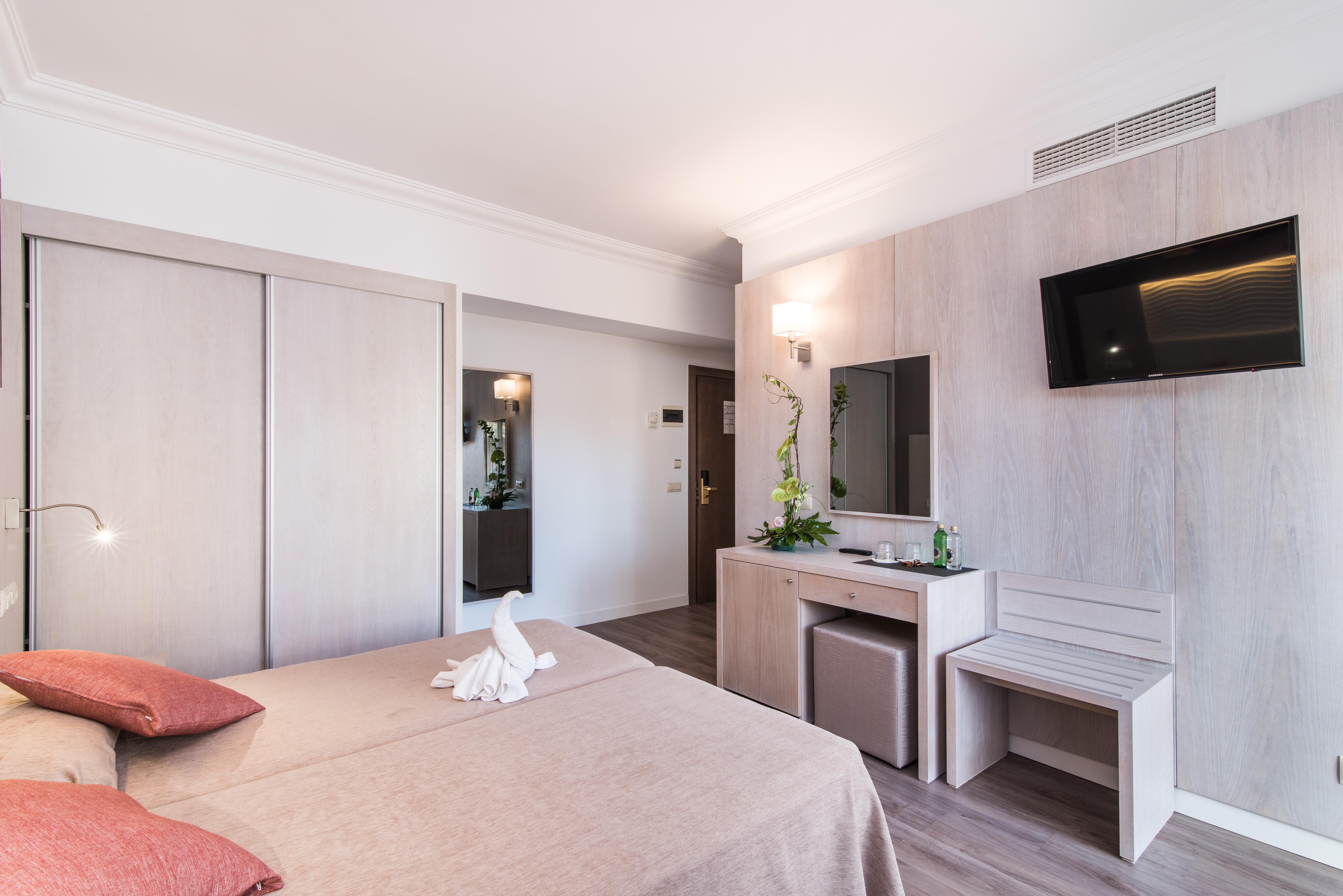 Hotel Baviera Cala Ratjada  Ngoại thất bức ảnh
