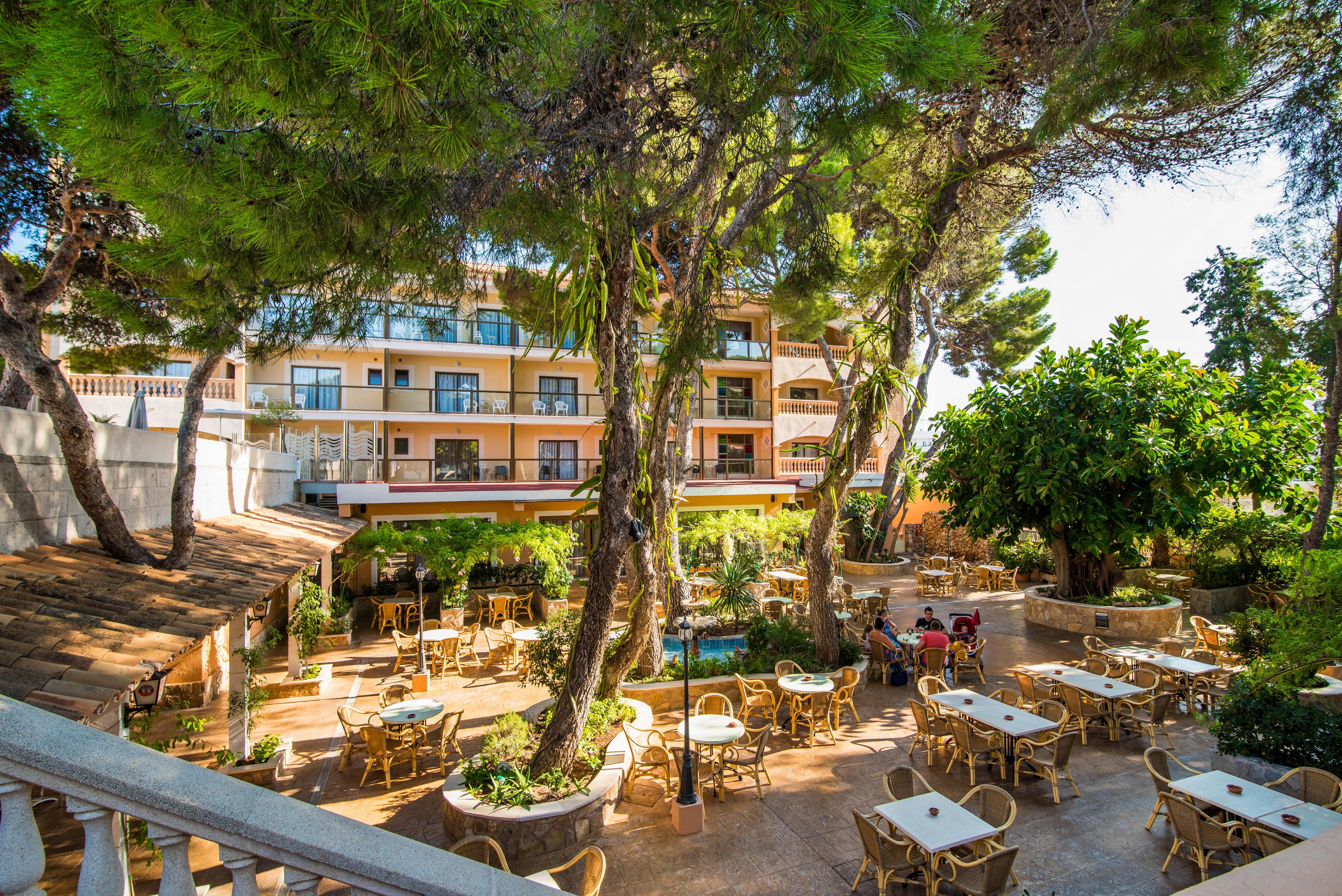 Hotel Baviera Cala Ratjada  Ngoại thất bức ảnh