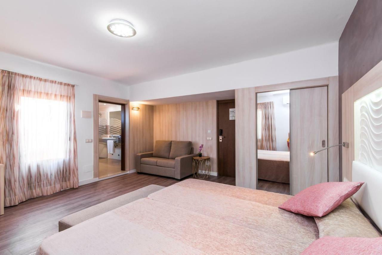 Hotel Baviera Cala Ratjada  Ngoại thất bức ảnh